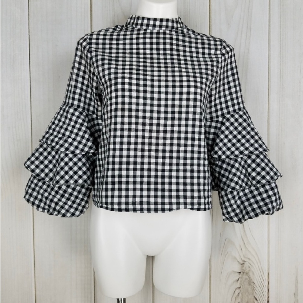 Zara Black White Check Plaid Puffy Sleeves Blouse Size Medium.